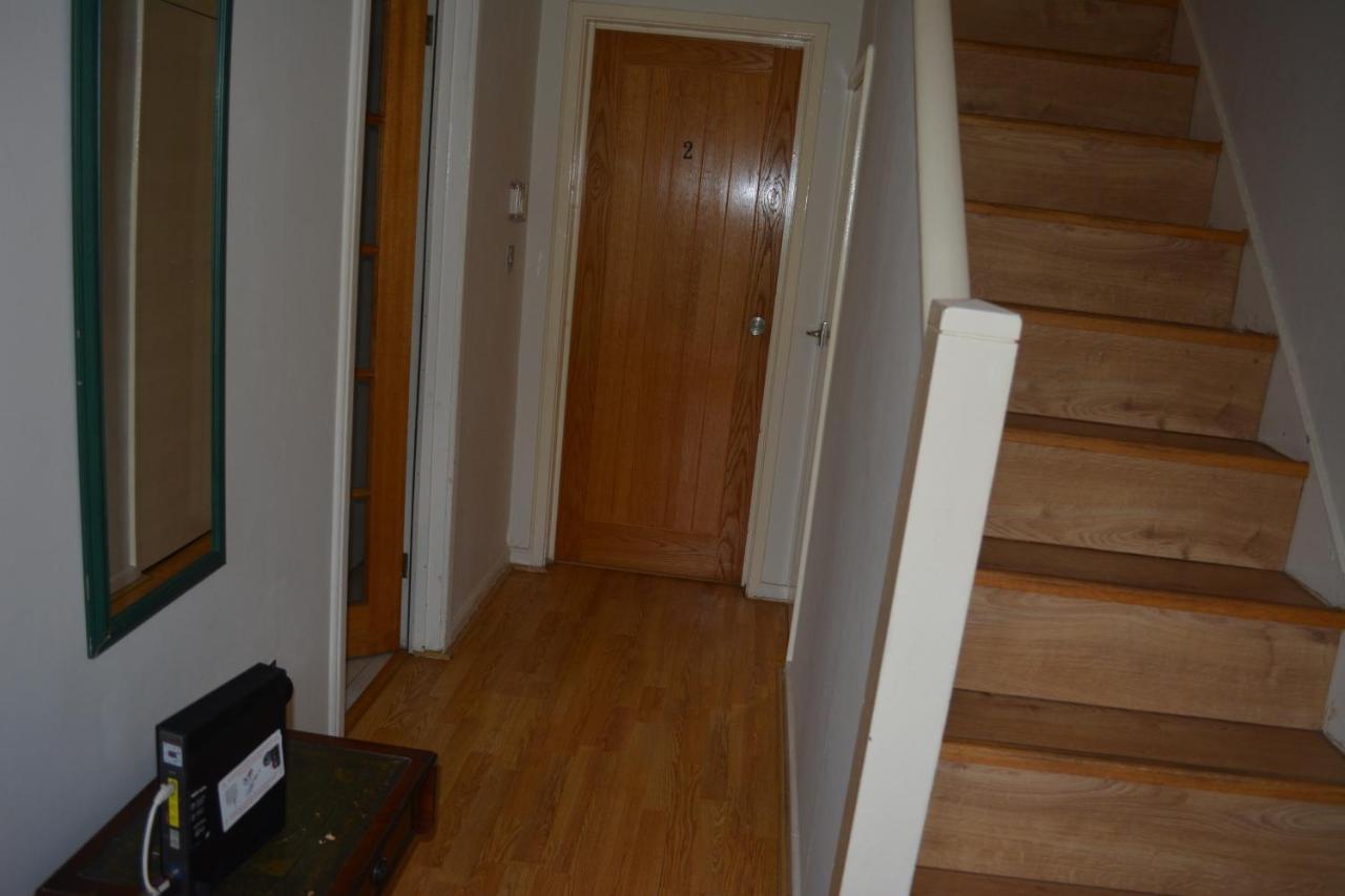 Double Bedroom With View To The Garden Oxford Exterior foto